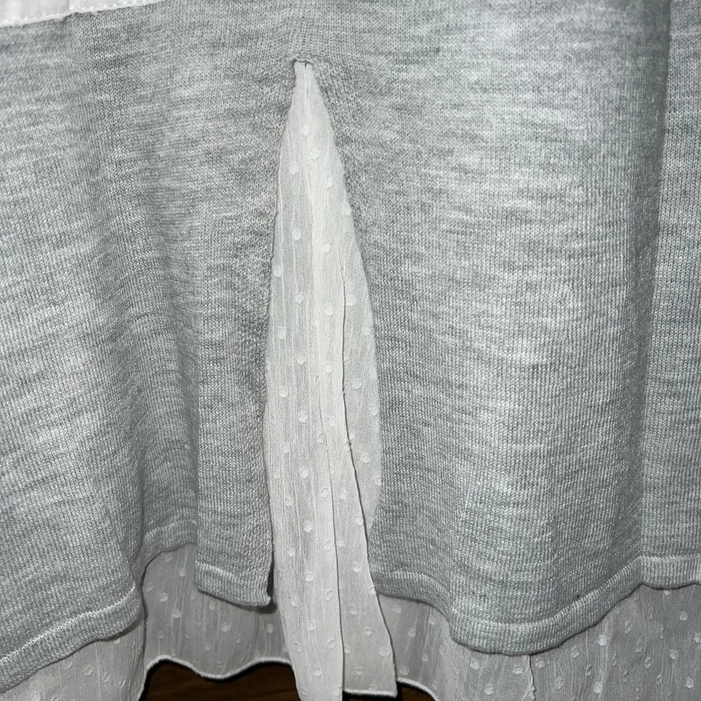 New Dance and Marvel lightweight gray cardigan in size Medium/ Large.